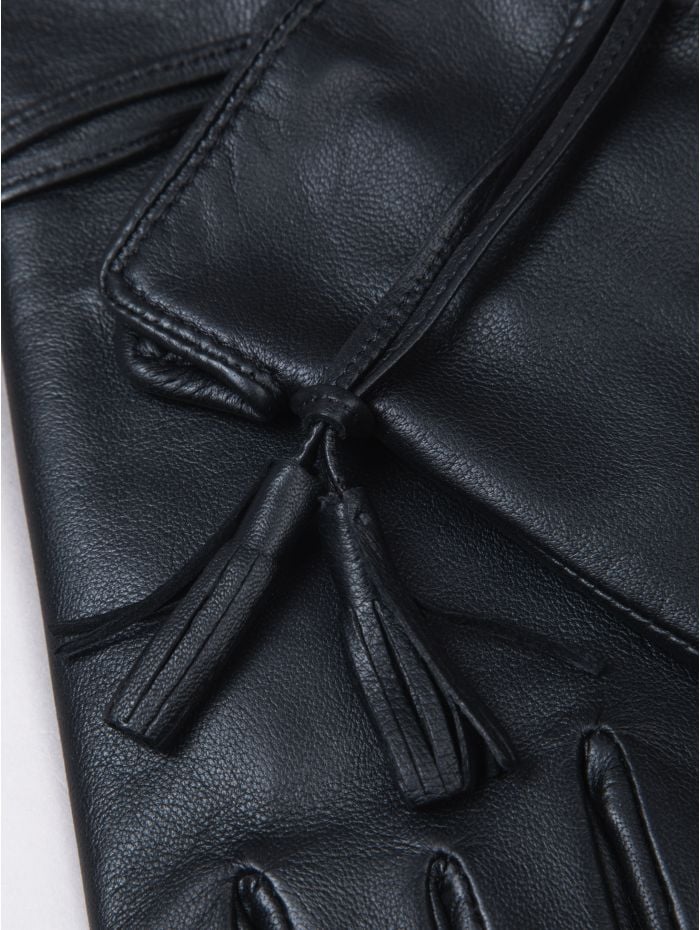 Tarraby Tassel Leather Gloves in Black
