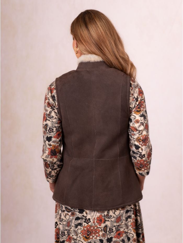 Grange Classic Sheepskin Gilet in Vole Brown