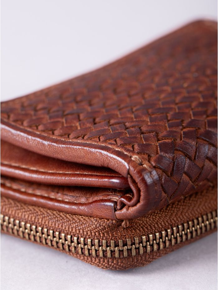 Wreay Small Leather Purse in Cognac