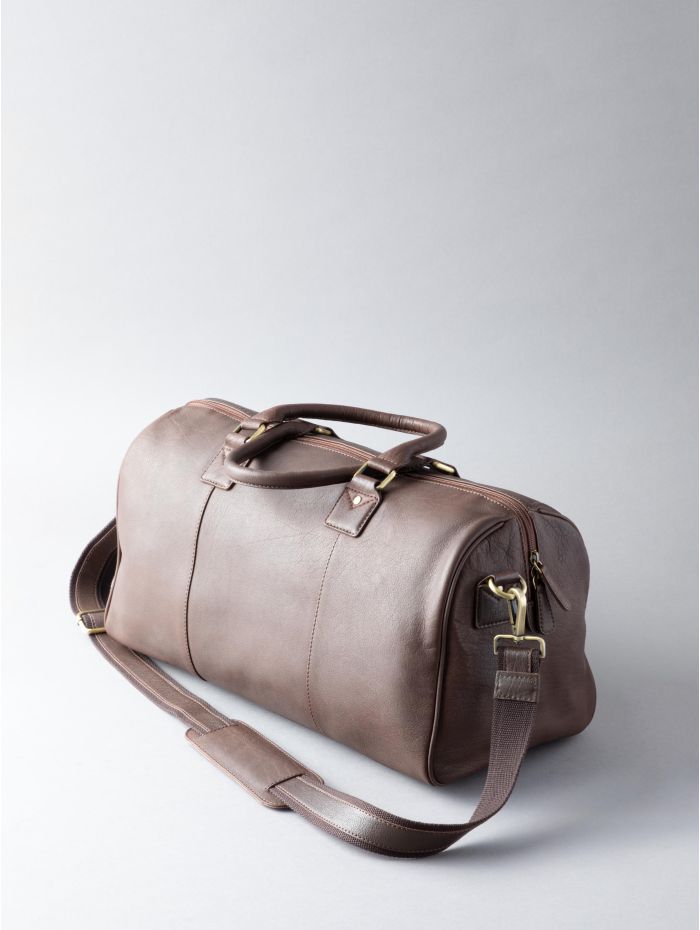 Discoverer Medium Leather Holdall in Brown | Lakeland Leather