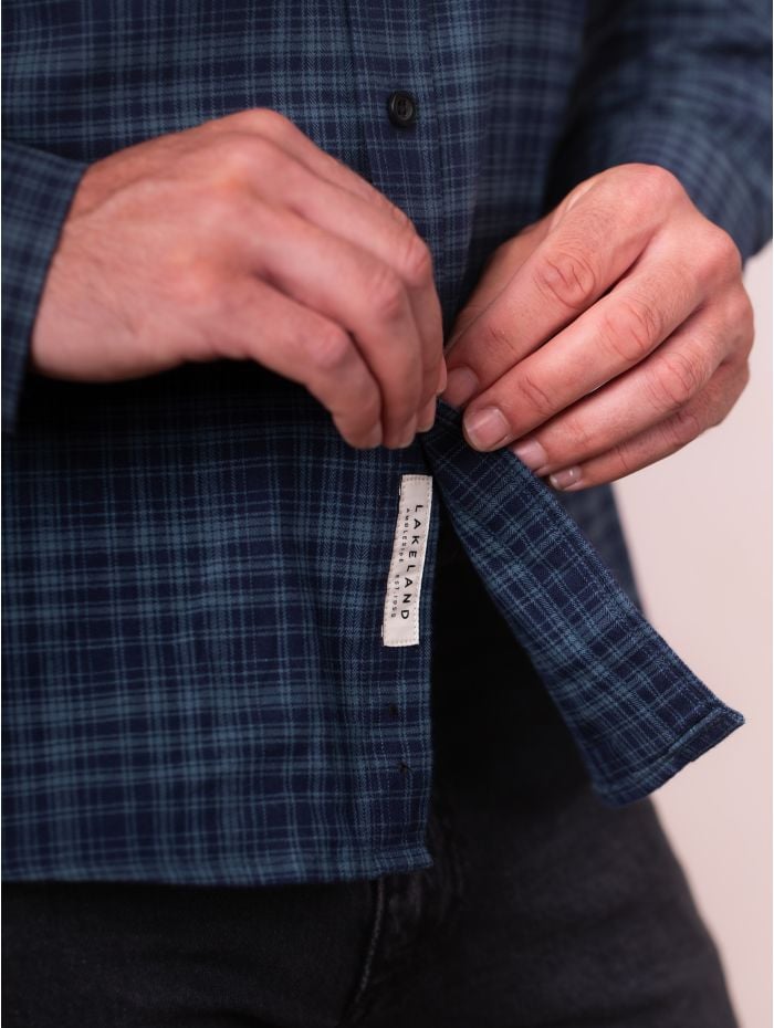 Keswick Cotton Checked Shirt in Blue