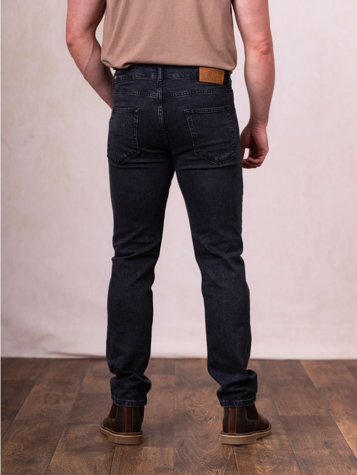 Slim Straight Jeans in Black Wash