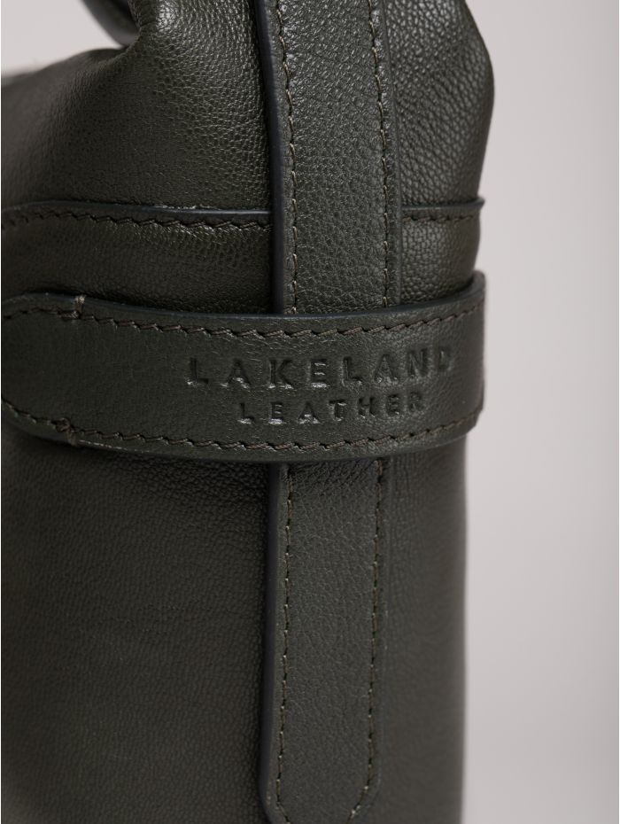 Newby Leather Cross Body Bag in Green