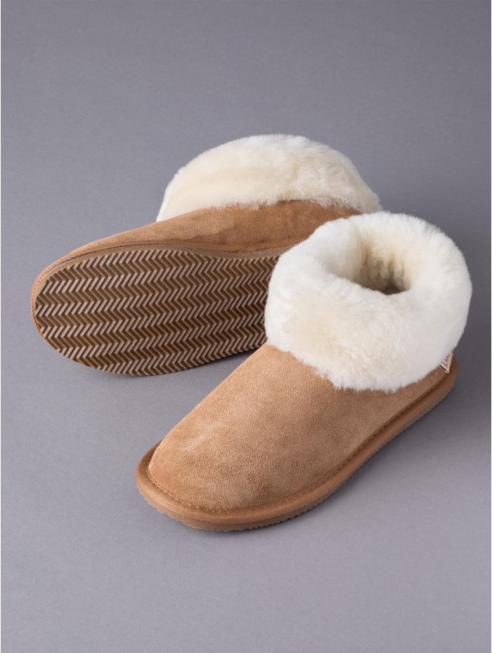 Ladies' Sheepskin Bootie Slippers in Tan