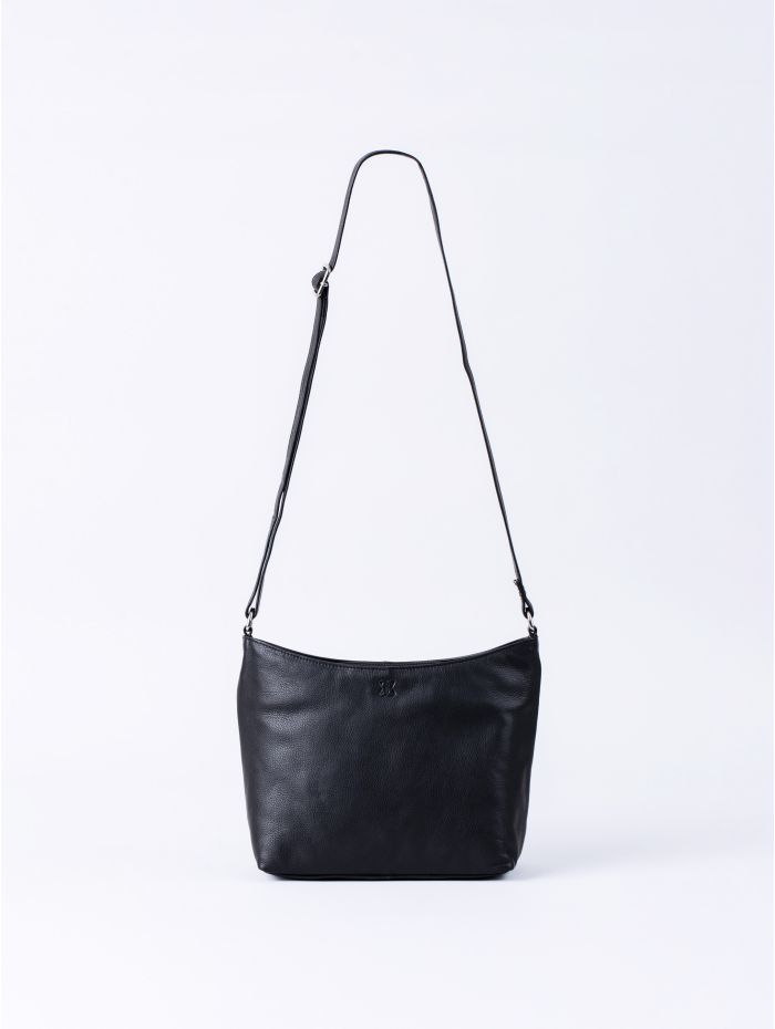 Grasmere Leather Cross Body Bag in Black