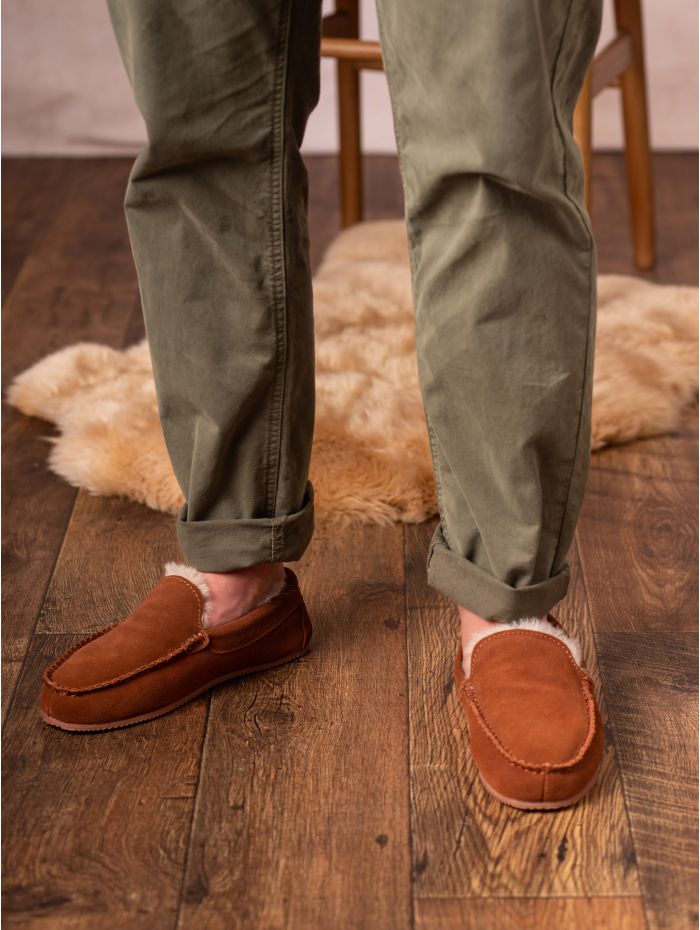 Men’s Sheepskin Slip-On Moccasins in Tan