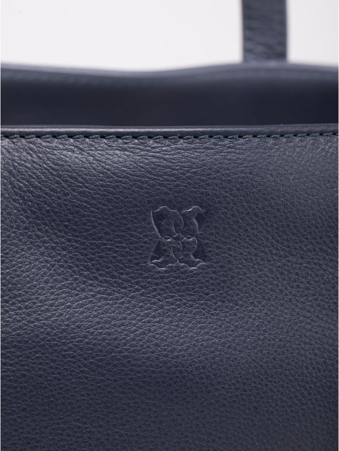 Torver Leather Tote Bag in Navy