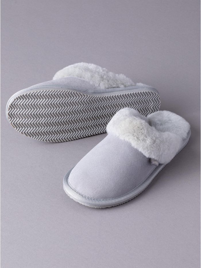 Ladies' Sheepskin Slider Slippers in Light Grey