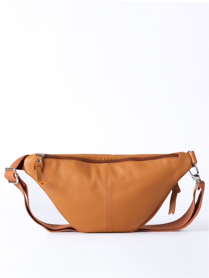 Tarn Leather Sling Bag in Tan