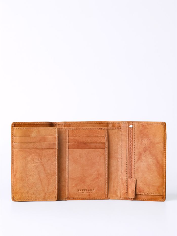 Bowston Tri-Fold Leather Wallet in Cognac