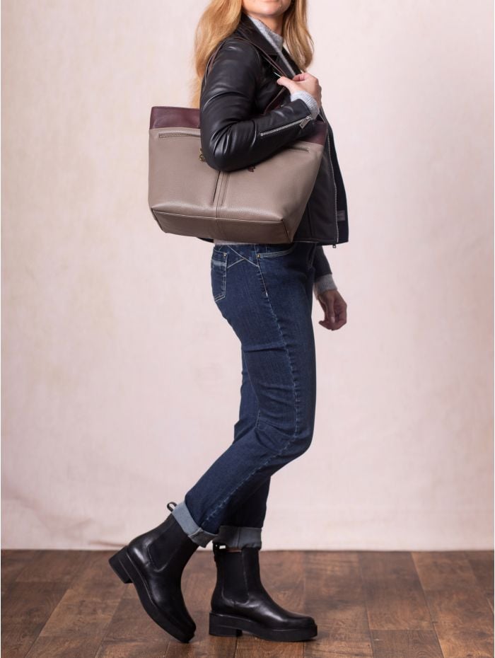 Beetham Leather Tote Bag in Walnut