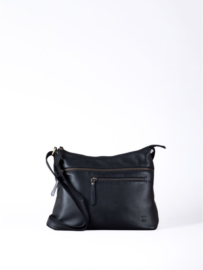 Winleigh Leather Shoulder Bag in Black