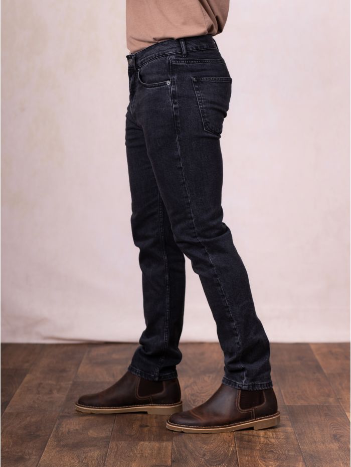 Slim Straight Jeans in Black Wash
