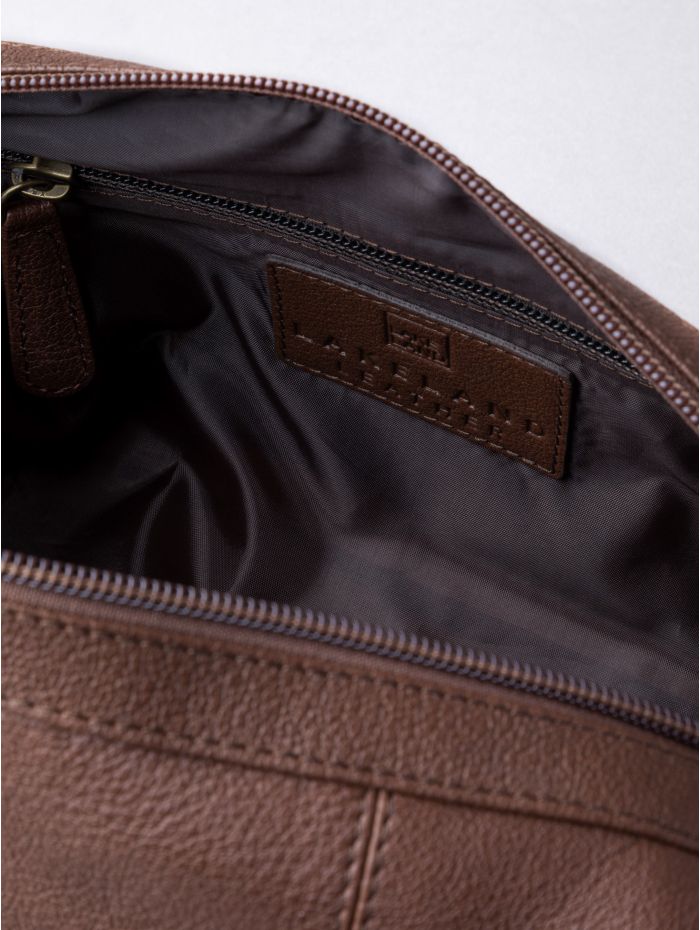 Discoverer Leather Washbag in Brown