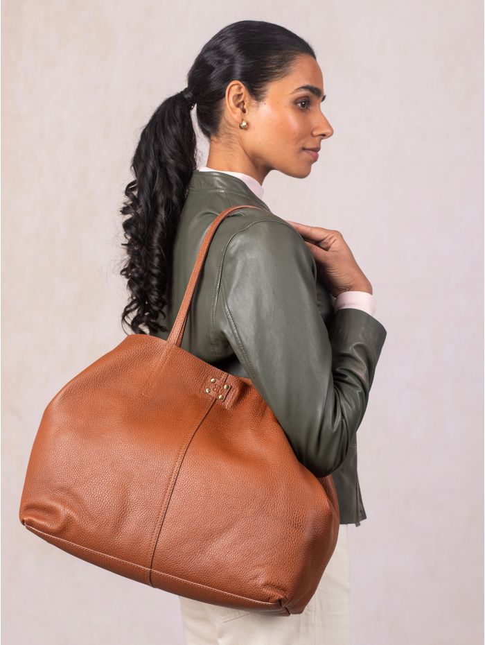 Tarraby Leather Tote Bag in Tan
