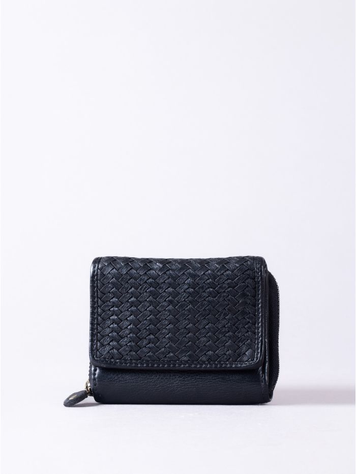 Wreay Small Leather Purse in Black