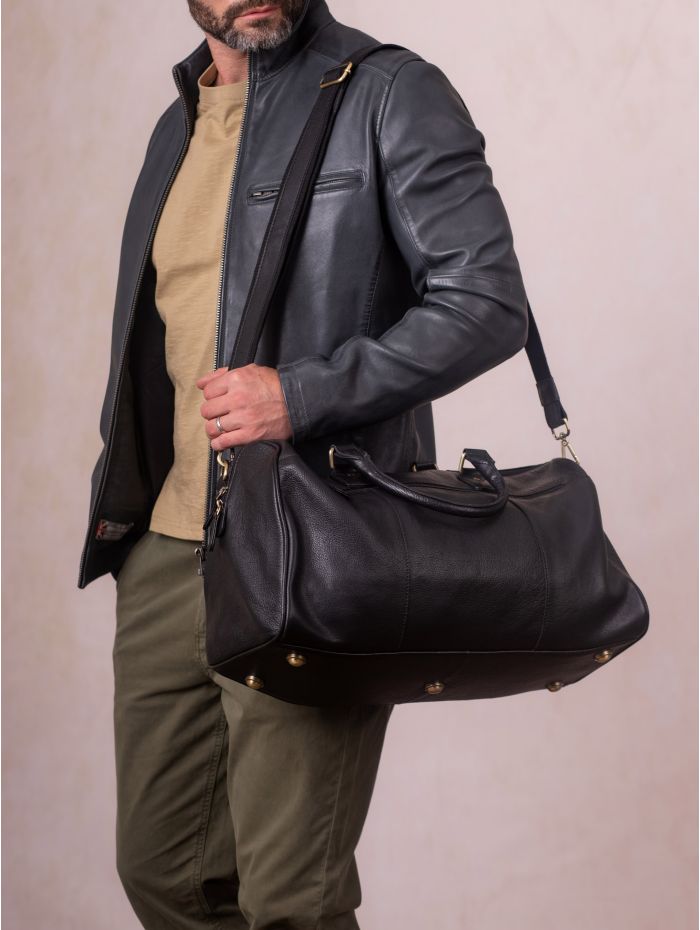 Discoverer Medium Leather Holdall in Black