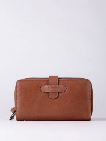Lakeland Leather Newby Leather Tab Purse in Tan