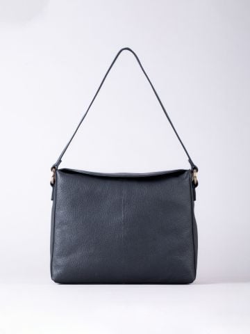 Lakeland Leather Esthwaite Leather Shoulder Bag in Navy