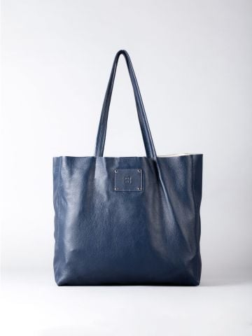 Lakeland Leather Tarn Leather Bucket Bag in Navy