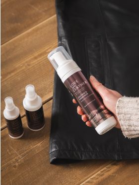 Leather & Sheepskin Foaming Cleaner