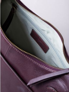 Newby Leather Hobo Shoulder Bag in Burgundy