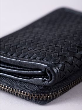 Wreay Small Leather Purse in Black