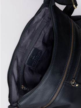 Winleigh Leather Shoulder Bag in Black
