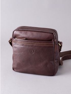 Lakeland Leather Keswick Small Leather Messenger Bag in Brown