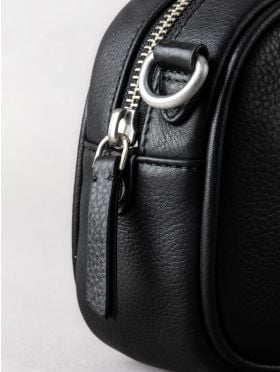 Hilltop Leather Cross Body Camera Bag in Black