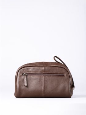 Silloth Leather Washbag in Brown