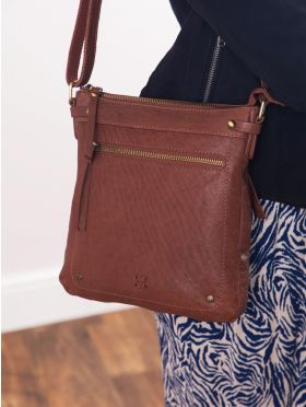 Harstone Large Leather Cross Body Bag in Tan
