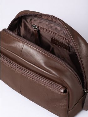 Silloth Leather Washbag in Brown