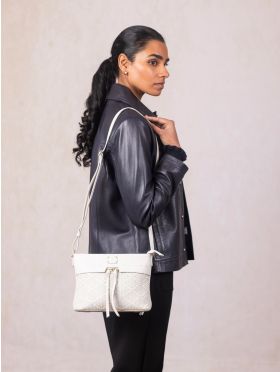 Wasdale Leather Cross Body Bag in Off White