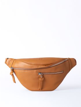 Tarn Leather Sling Bag in Tan