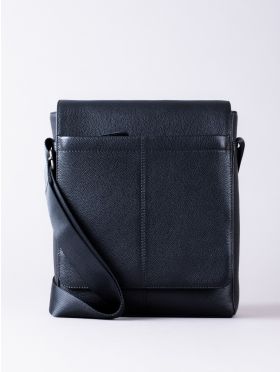 Crummock Leather Cross Body Bag in Black