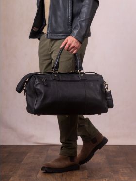 Discoverer Medium Leather Holdall in Black