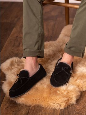 Men's Sheepskin Moccasins in Black