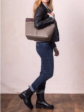 Beetham Leather Tote Bag in Walnut
