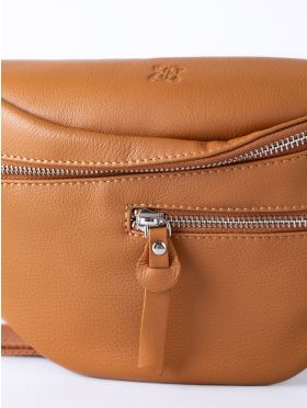 Tarn Leather Sling Bag in Tan