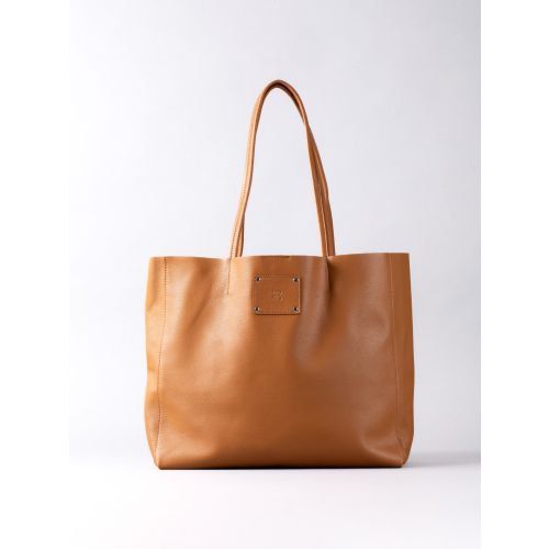 Tarn Leather Tote Bag in Tan